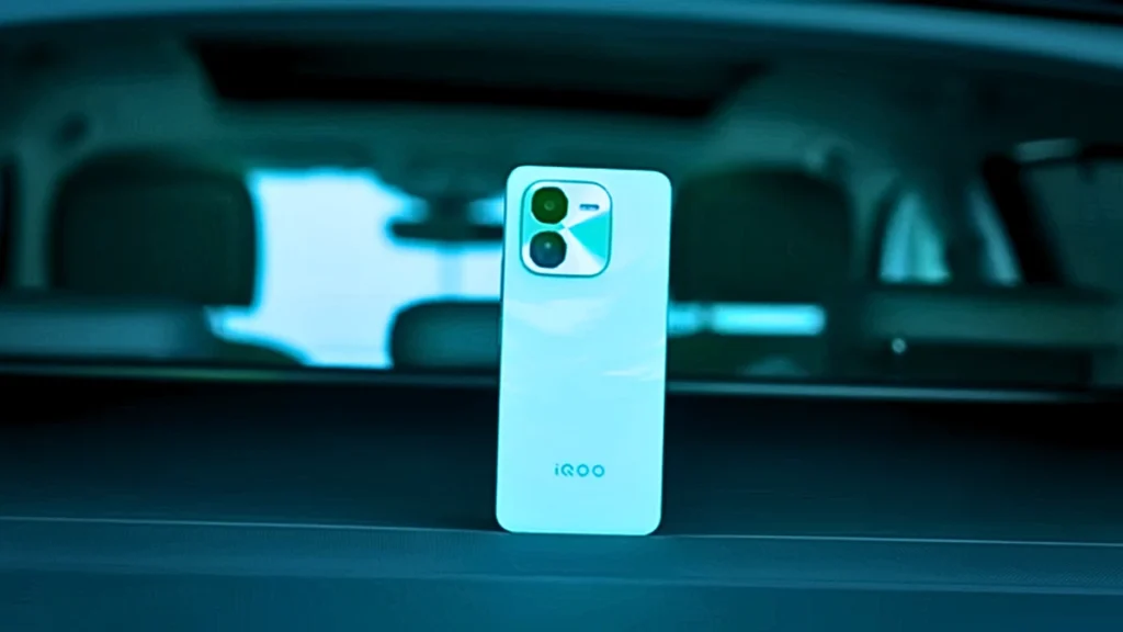 Iqoo z9x डिजाइन और बिल्ड क्वालिटी